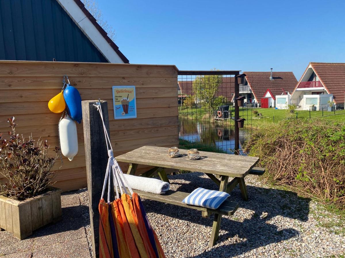 De Lauwersmeer Vogel Mit Eingezaeuntem Garten Anjum エクステリア 写真